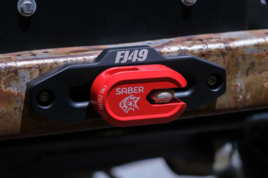 Saber Offroad Announces New Alloy Winch Shackle at SEMA 2022
