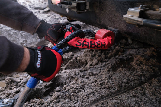 Soft Shackles — The Saber Offroad Guide (and Why Not All Shackles Are Created Equal)
