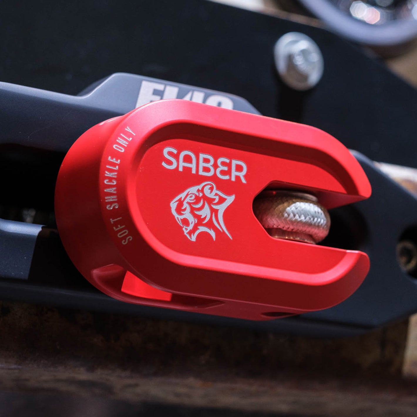 Saber Alloy Winch Shackle Short