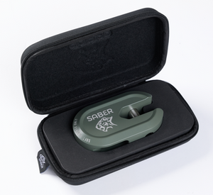 Saber 7075 Alloy Winch Shackle Short - Cerakote Jungle Green