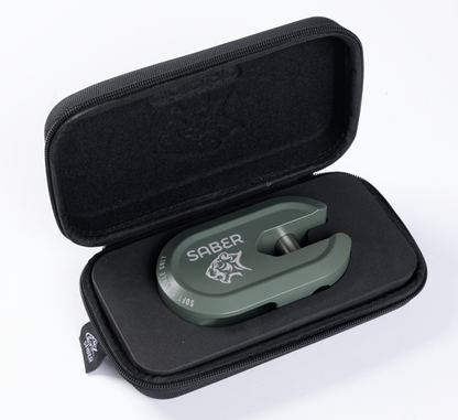 Saber 7075 Alloy Winch Shackle Short - Cerakote Jungle Green