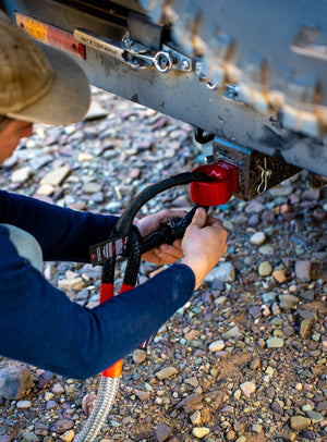 Saber Aluminium Recovery Hitch - Prismatic Red
